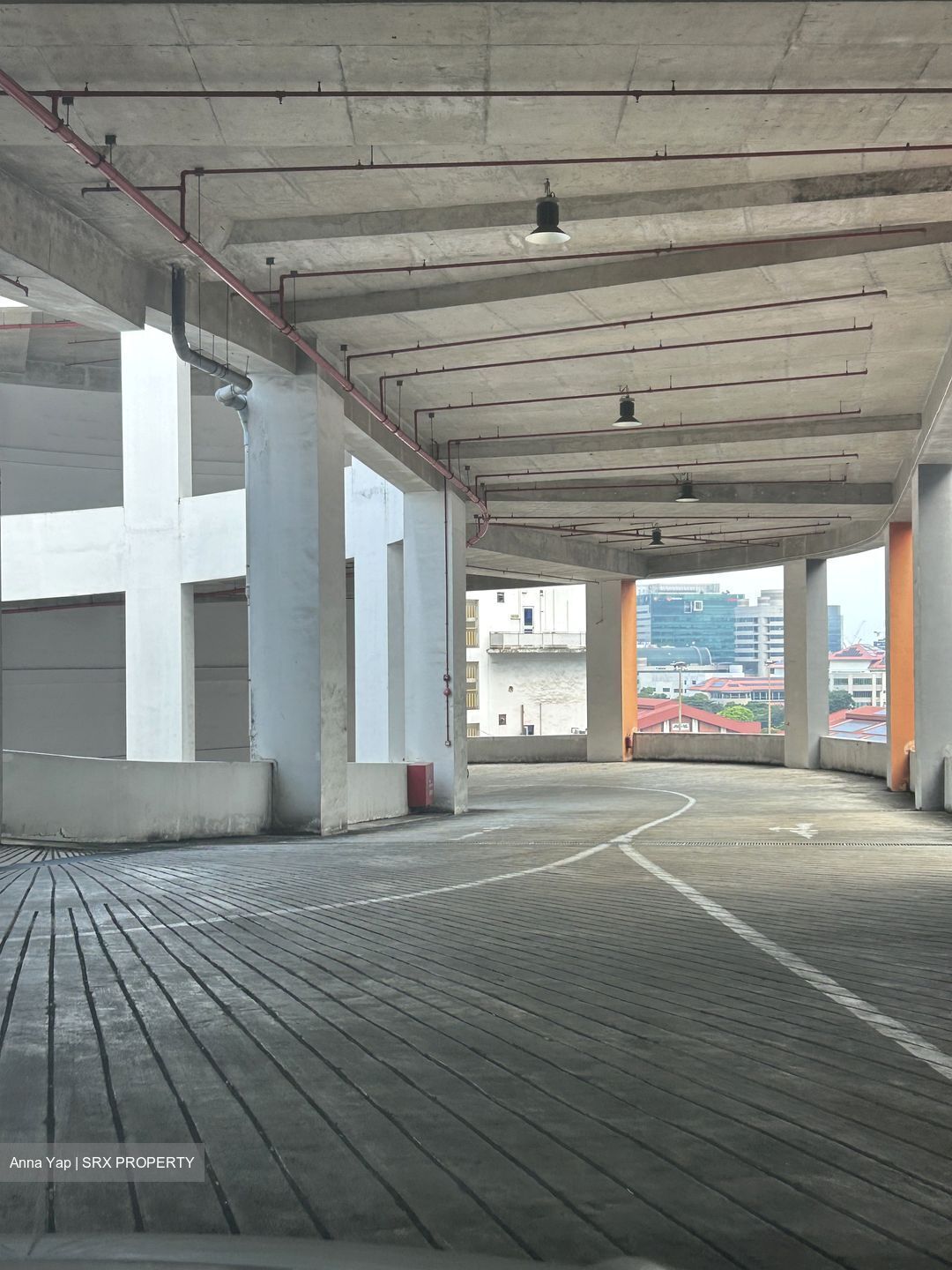 Toh Guan Road East (D22), Warehouse #563784721